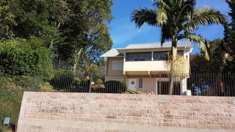 B-331     LINDÍSSIMA CASA NO BAIRRO JURITI!!!