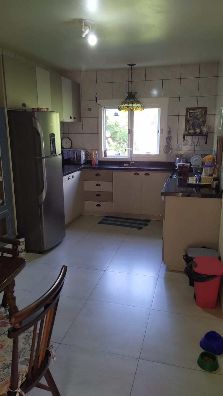 B-604     LINDO E AMPLO APARTAMENTO TÉRREO NO CENTRO DE NOVA PETRÓPOLIS!!!