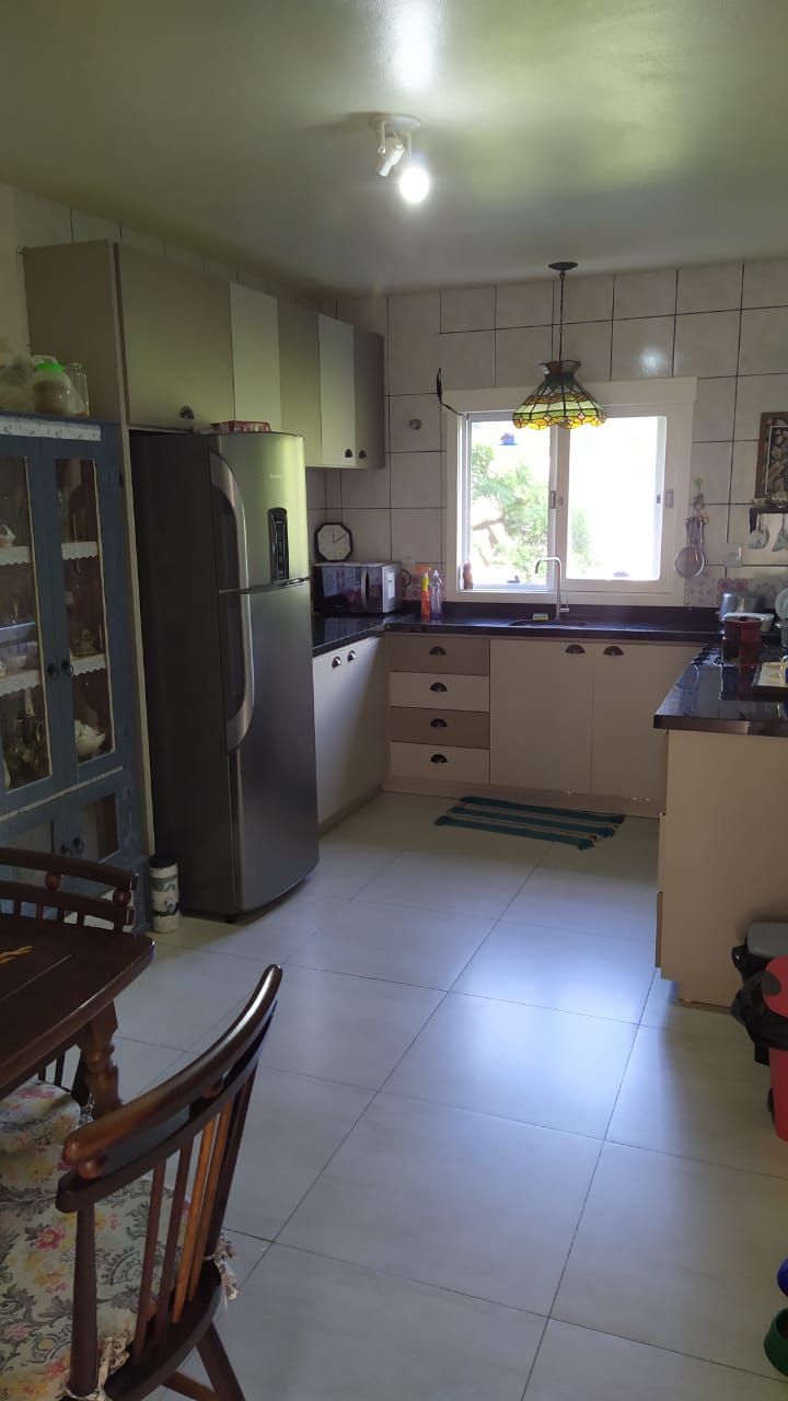 B-604     LINDO E AMPLO APARTAMENTO TÉRREO NO CENTRO DE NOVA PETRÓPOLIS!!!