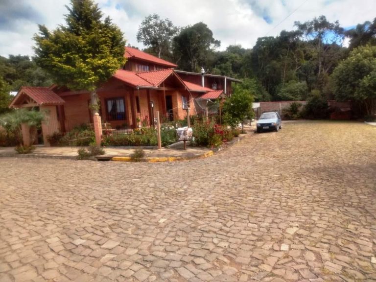 B-246     DUAS(02) LINDAS E ENORMES CASAS PELO PREÇO DE UMA!!!!