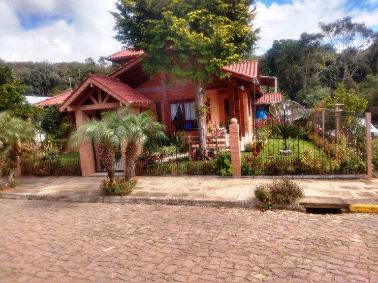 B-246     DUAS(02) LINDAS E ENORMES CASAS PELO PREÇO DE UMA!!!!