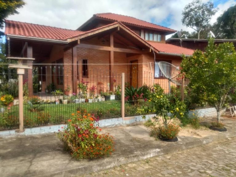 B-246     DUAS(02) LINDAS E ENORMES CASAS PELO PREÇO DE UMA!!!!