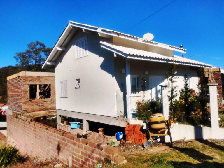 B-283     CASA NO LOTEAMENTO JARDIM PETRÓPOLIS!!!