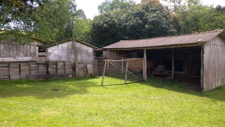B-467 LINDA CHÁCARA MOBILIADA EM VIAMÃO COM ÓTIMA LOCALIZAÇÃO