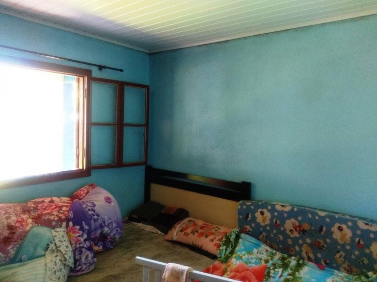 B-321     CASA PRATICAMENTE NOVA COM PROJETO DE AMPLIAÇÃO POR PREÇO IMPERDÍVEL!!!!