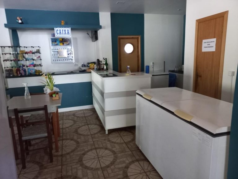B-1020     EXCELENTE PONTO COMERCIAL NA CIDADE DE PICADA CAFÉ COM FRENTE PARA BR 116!!!