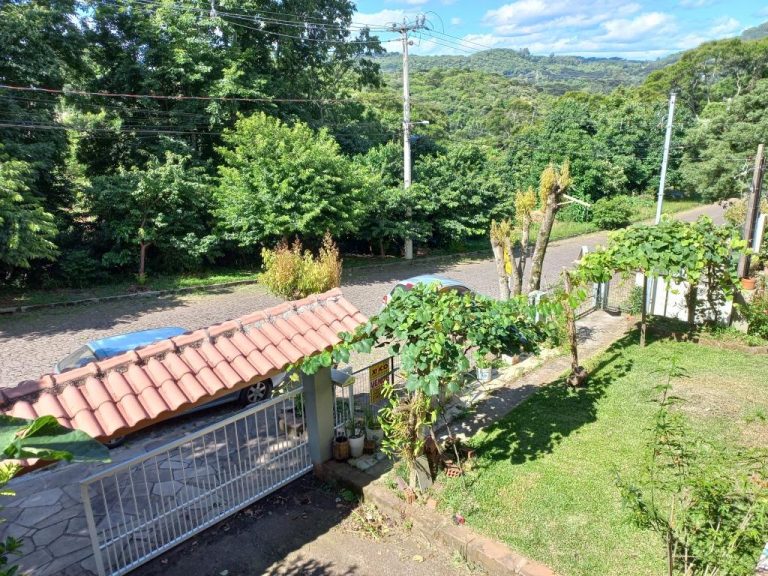 B-266     DUAS CASAS NO BAIRRO POUSADA DA NEVE-NOVA PETRÓPOLIS-SERRA GAÚCHA!!!