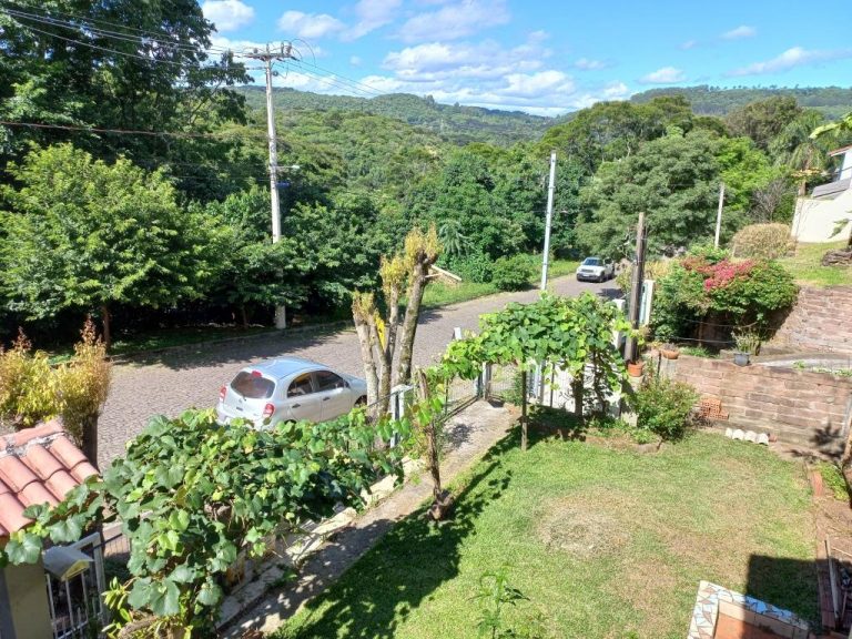 B-266     DUAS CASAS NO BAIRRO POUSADA DA NEVE-NOVA PETRÓPOLIS-SERRA GAÚCHA!!!
