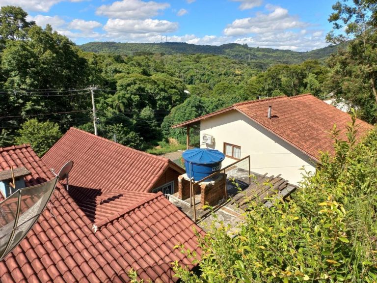 B-266     DUAS CASAS NO BAIRRO POUSADA DA NEVE-NOVA PETRÓPOLIS-SERRA GAÚCHA!!!