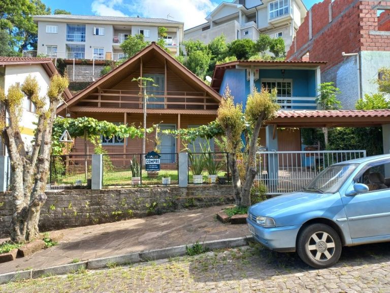 B-266     DUAS CASAS NO BAIRRO POUSADA DA NEVE-NOVA PETRÓPOLIS-SERRA GAÚCHA!!!