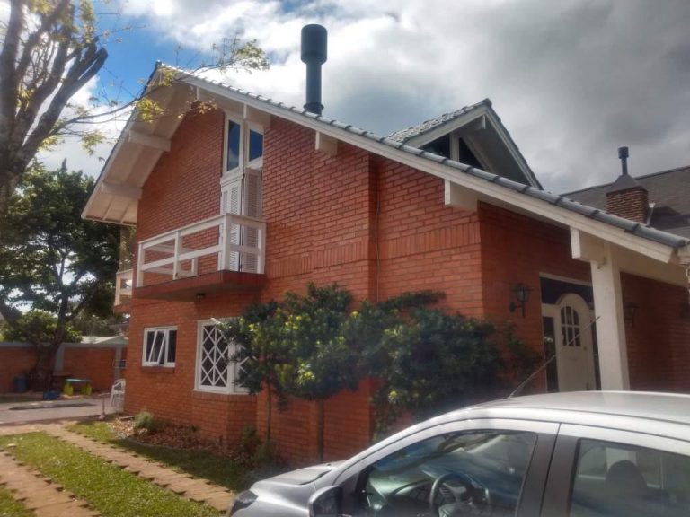 B-275     LINDA E AMPLA CASA NA POUSADA DA NEVE-NOVA PETRÓP0LIS-SERRA GAÚCHA!!!