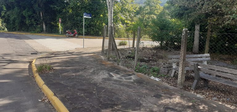 B-1151     TERRENO DE ESQUINA PRÓXIMO A PONTO TURISTICO EM PICADA CAFÉ/RS