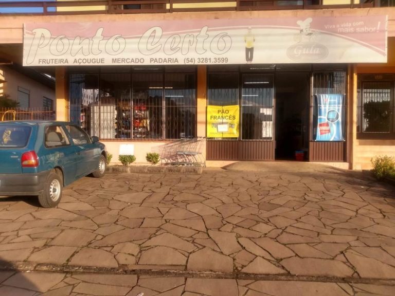 B-1017     MERCADO COM EXCELENTE LOCALIZAÇÃO, DE FRENTE À AV. 15 DE NOVEMBRO!!!