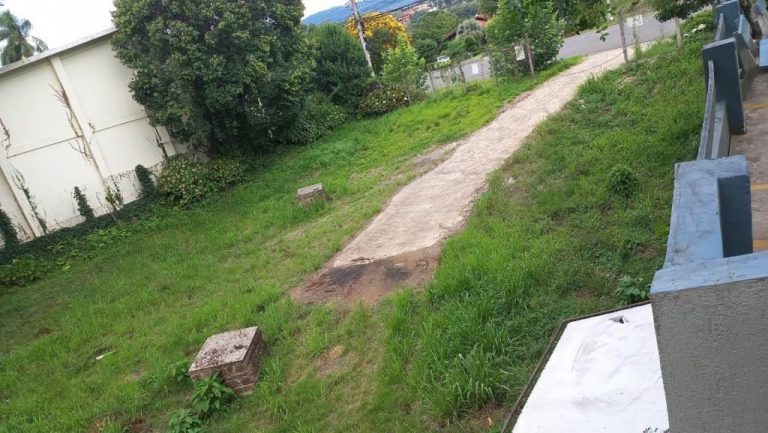 B-03     FANTÁSTICO TERRENO COM 24 METROS DE FRENTE PARA AVENIDA 15 DE NOVEMBRO!!!