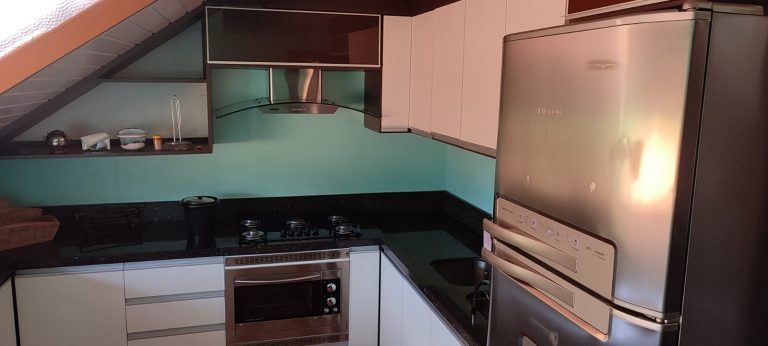 B-202  CASA DE FRENTE PARA A RS235 NA LINHA IMPERIAL – NOVA PETRÓPOLIS