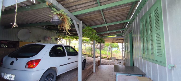 B-1324     IMÓVEL COM 02 CASAS E UMA KITNET NO BAIRRO BELA VISTA EM PICADA CAFÉ – RS