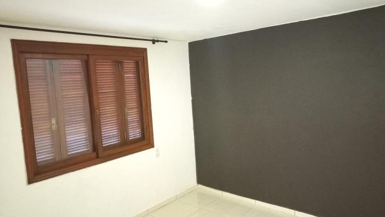 B-352    LINDA E AMPLA CASA NA POUSADA DA NEVE!!!