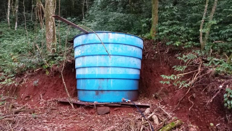 B-48     TERRENO DE 2.500 M² NO NINHO DAS ÁGUIAS COM LINDA VISÃO PANORÂMICA!!!
