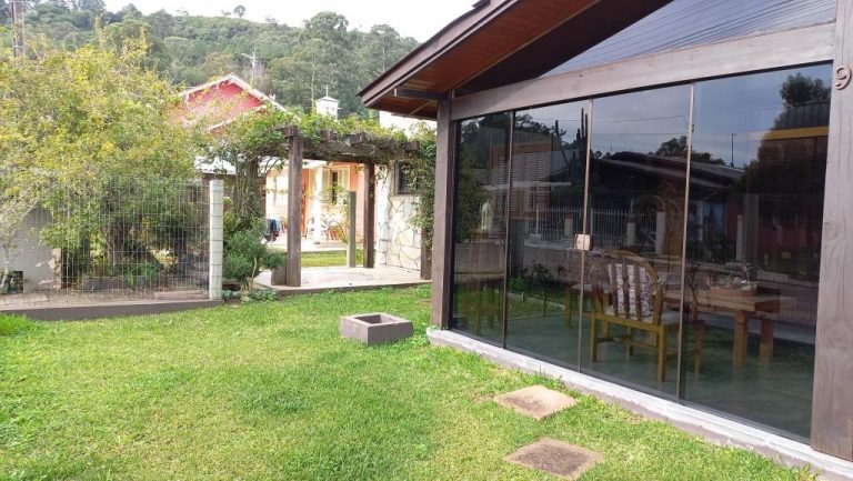 B-213     LINDA CASA EM NOVA PETRÓPOLIS-SERRA GAÚCHA!!!