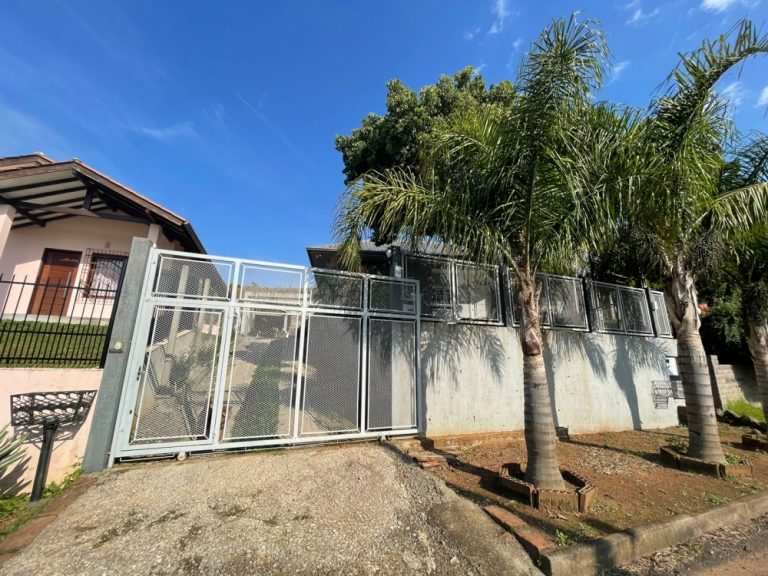B-279    EXCELENTE CASA NA LINHA OLINDA-NOVA PETRÓPOLIS-RS