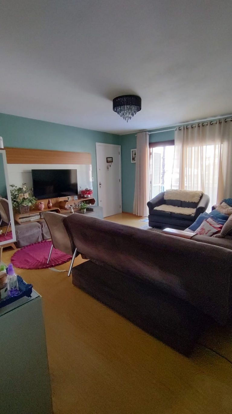 B-642  BELÍSSIMO APARTAMENTO DE 02 DORMITÓRIOS NA ÁREA CENTRAL DE NOVA PETRÓPOLIS-RS