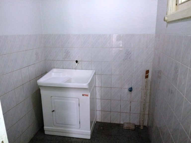 B-243     LINDA CASA COM PISCINA NO BAIRRO POUSADA DA NEVE!!!