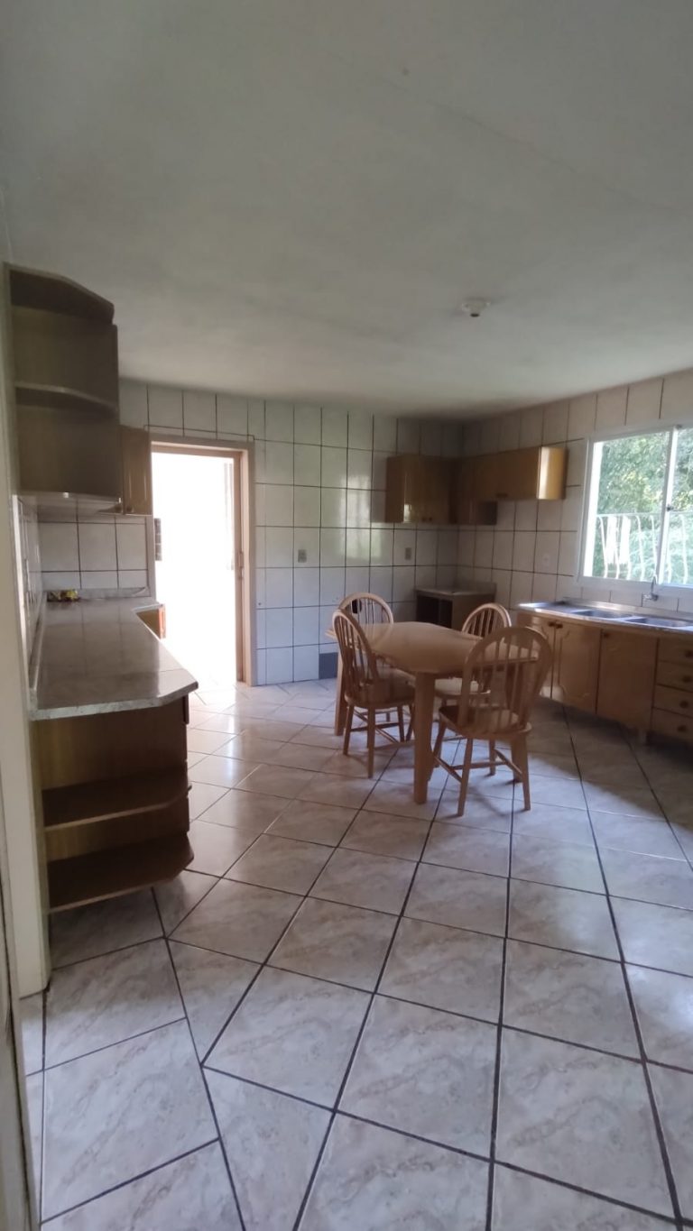 B-209 DUAS CASAS NO MESMO TERRENO NO BAIRRO VALE VERDE- NOVA PETRÓPOLIS-RS