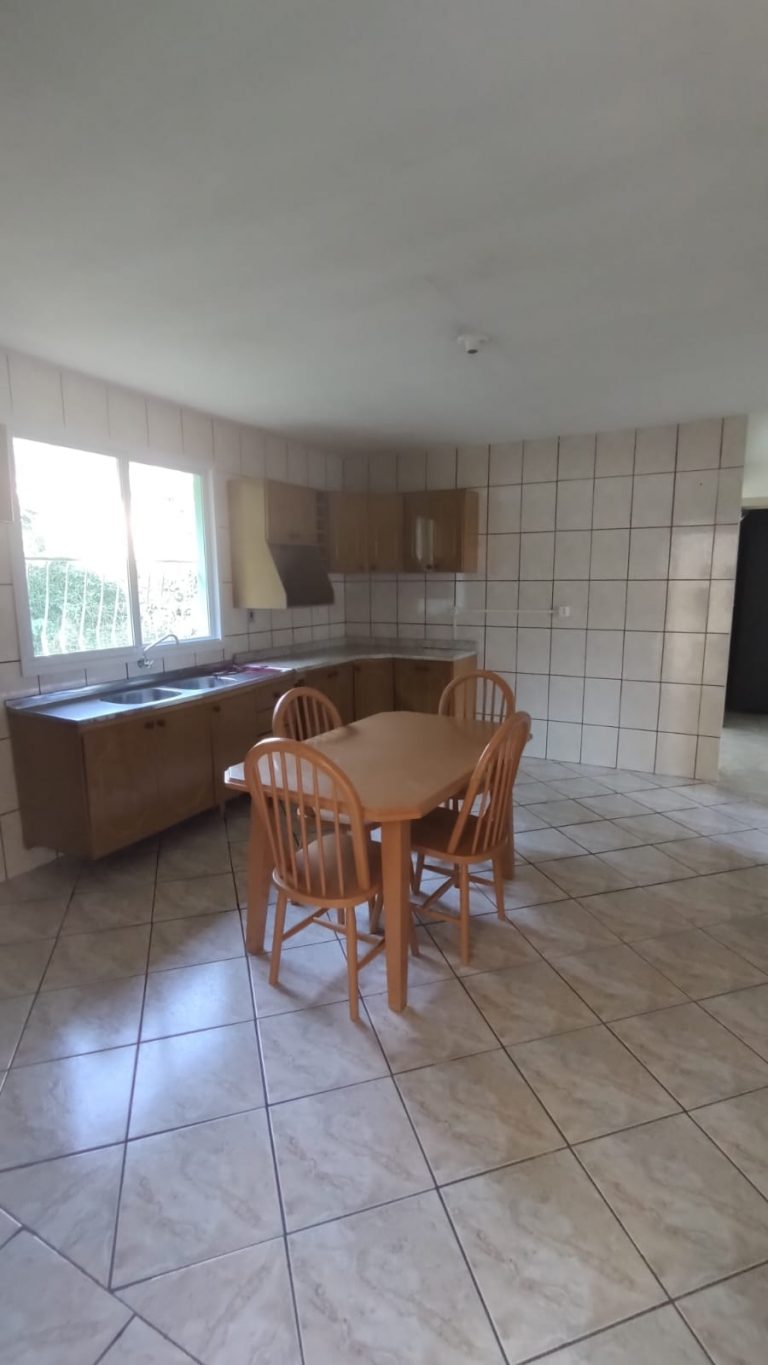 B-209 DUAS CASAS NO MESMO TERRENO NO BAIRRO VALE VERDE- NOVA PETRÓPOLIS-RS