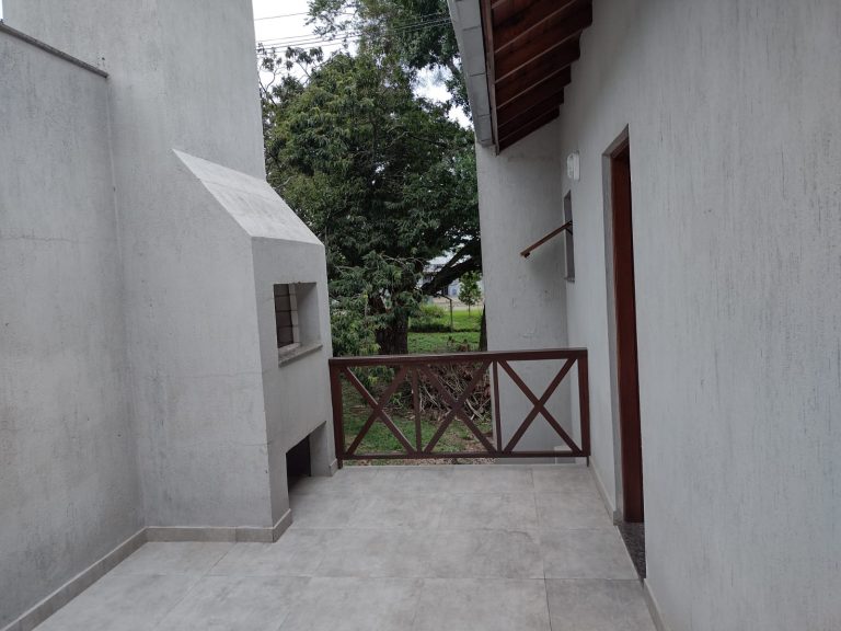 Sobrado de 02 Dormitórios