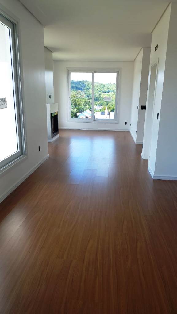 B-317 – LINDÍSSIMA CASA NOVA DE ESQUINA COM MARAVILHOSA VISTA PANORÂMICA!!!