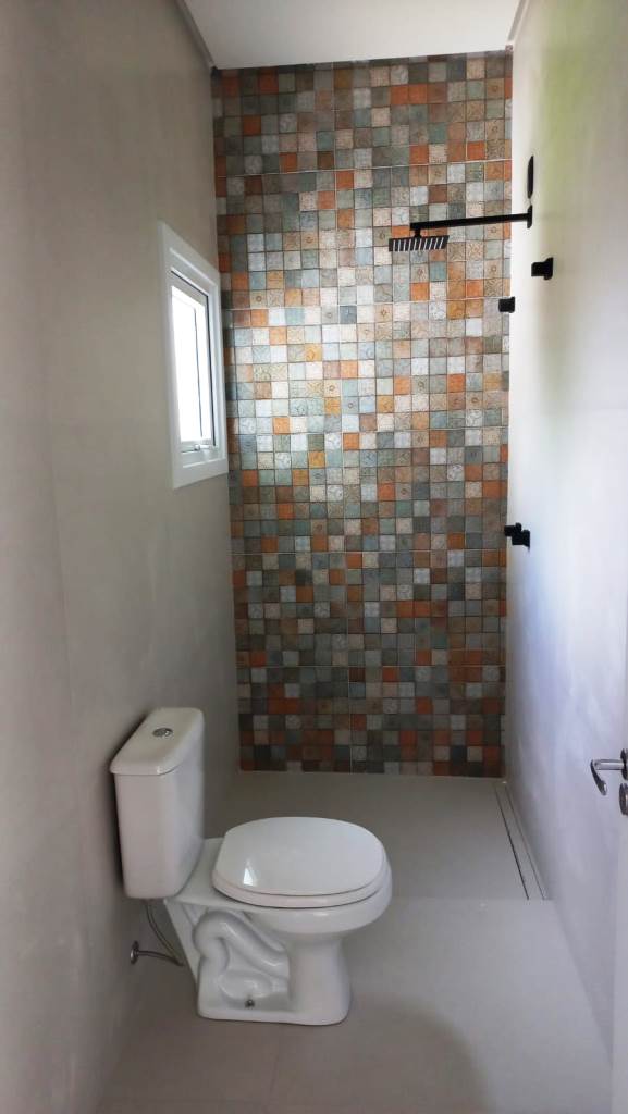 B-317 – LINDÍSSIMA CASA NOVA DE ESQUINA COM MARAVILHOSA VISTA PANORÂMICA!!!