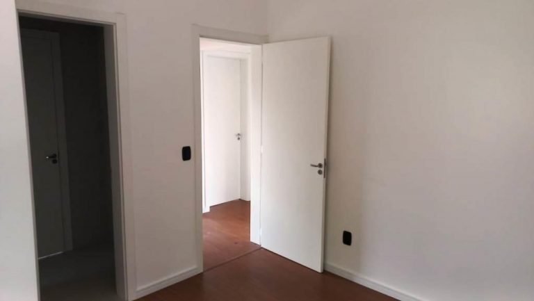 B-317 – LINDÍSSIMA CASA NOVA DE ESQUINA COM MARAVILHOSA VISTA PANORÂMICA!!!