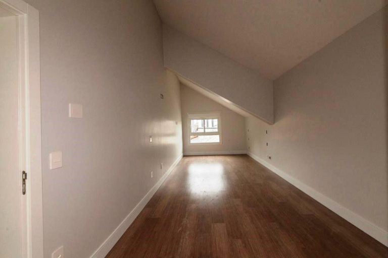 B – 608     LINDÍSSIMO APARTAMENTO NO CENTRO DE GRAMADO!!!