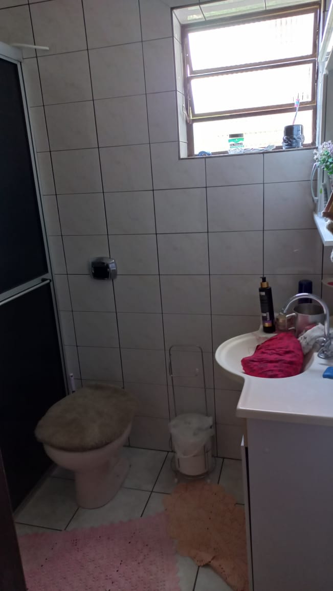 B-214     AMPLA CASA NO BAIRRO GERMÂNIA-NOVA PETRÓPOLIS!!!