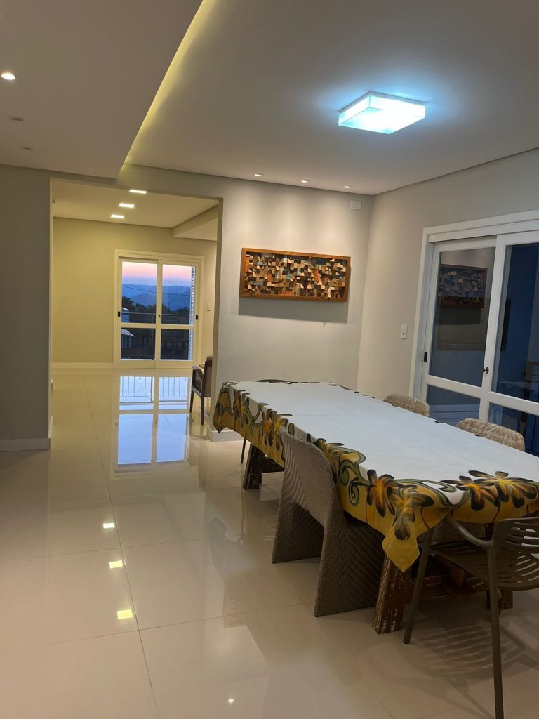 B-216     CASA LINDÍSSIMA COM VISTA PANORÂMICA MARAVILHOSA!!!!