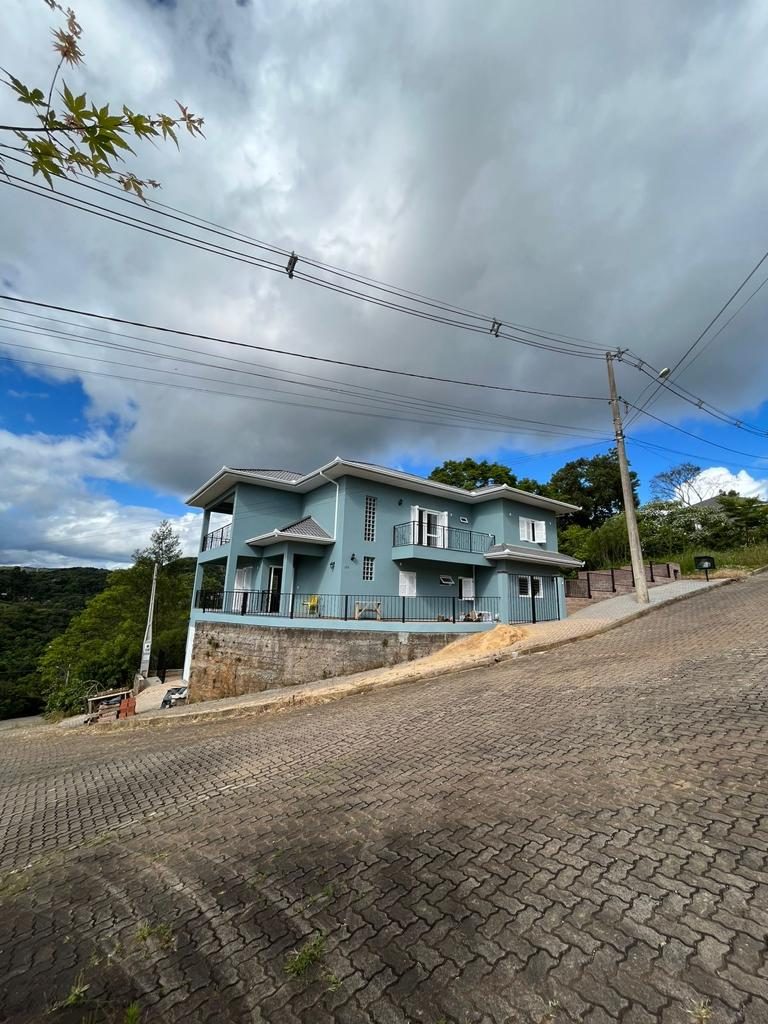 B-216     CASA LINDÍSSIMA COM VISTA PANORÂMICA MARAVILHOSA!!!!