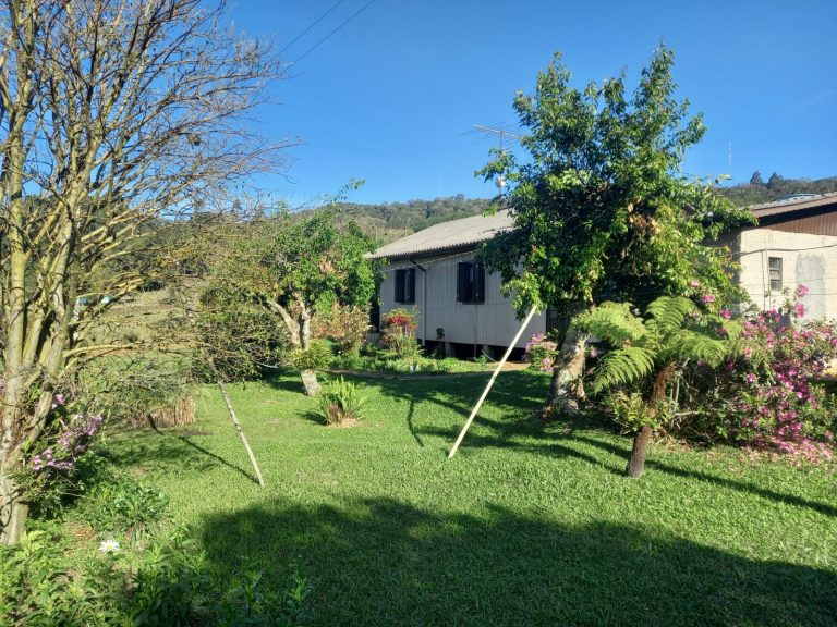 B-711     SÍTIO EM SAPIRANGA COM 24,7 HECTARES