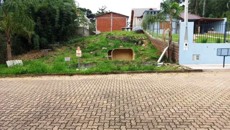 B-110     TERRENO COM PREÇO IMPERDÍVEL!!!! LUGAR NOBRÍSSIMO!!!