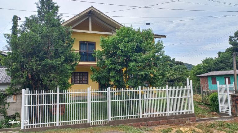 B-201     AMPLA CASA NA LINHA IMPERIAL – NOVA PETRÓPOLIS – SERRA GAÚCHA