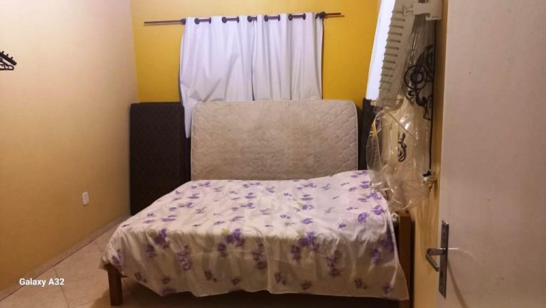 B-406     SÍTIO COMPLETO COM CASA, PISCINA, RIACHO E CASCATA!!!