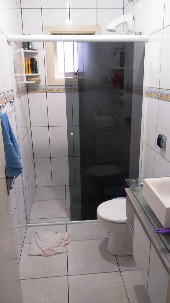 B-281    BELA CASA COM EXCELENTE LOCALIZAÇÃO!!!