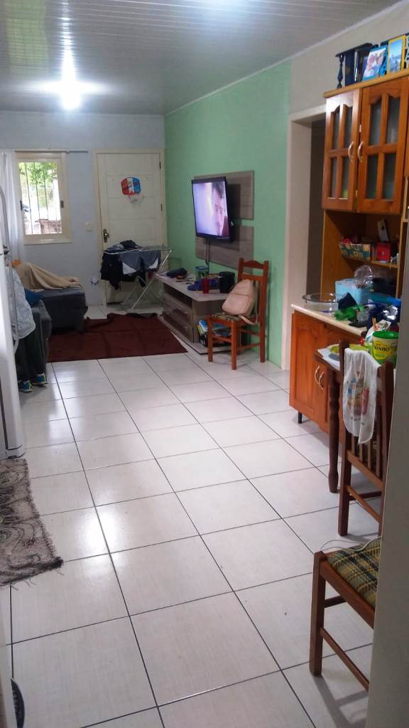 B-281    BELA CASA COM EXCELENTE LOCALIZAÇÃO!!!