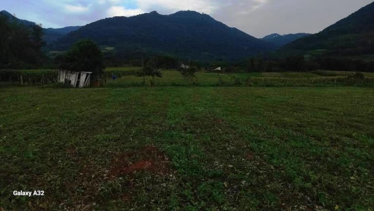 B-538     FANTÁSTICA ÁREA TERRAS, COMPLETAMENTE PLANA E 100% APROVEITÁVEL!!!