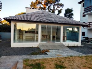 B-654     APARTAMENTO SEMIMOBILIADO COM PREÇO IMPERDÍVEL!!!