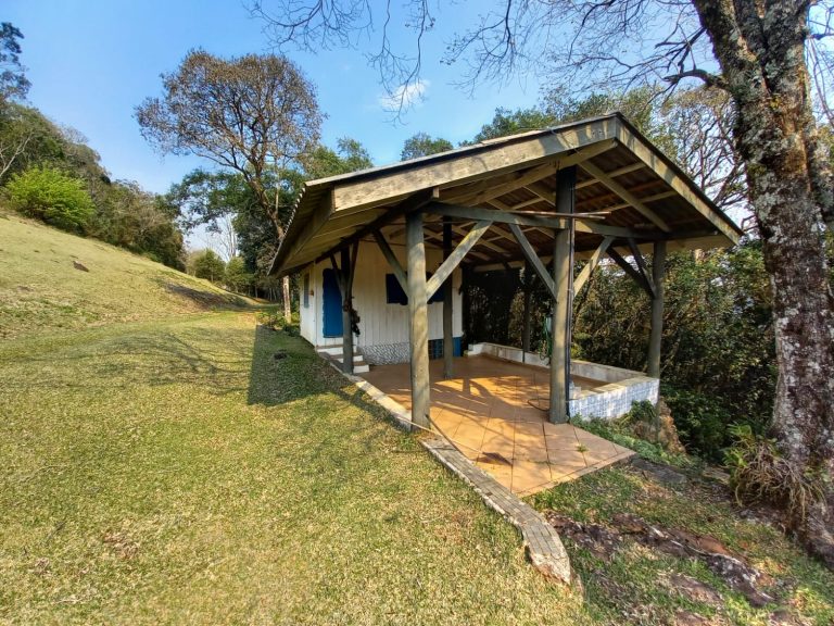 B-751 EXUBERANTE CHÁCARA EM MORRO REUTER