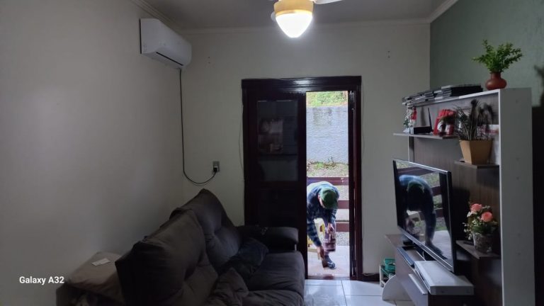 B-654     APARTAMENTO SEMIMOBILIADO COM PREÇO IMPERDÍVEL!!!