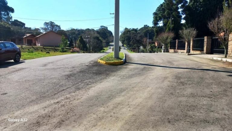 B-129     ENORME TERRENO EM GRAMADO POR PREÇO IMPERDÍVEL!!!