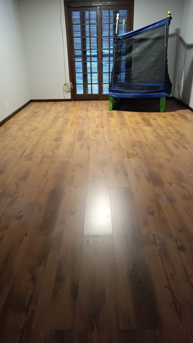 B-211     LINDÍSSIMA CASA COM PREÇO IMPERDÍVEL!!!!