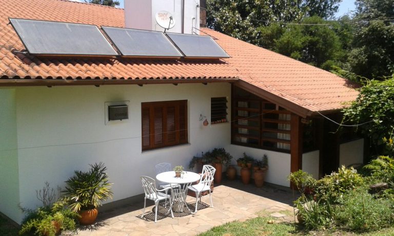 B-715 CASA EM SAPIRANGA