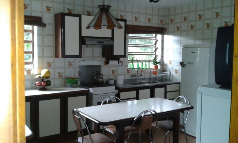B-715 CASA EM SAPIRANGA